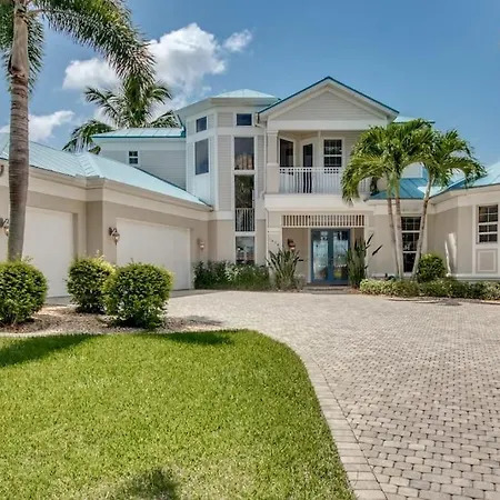 Villa Plantation By Coralvilla - Spacious, On Water